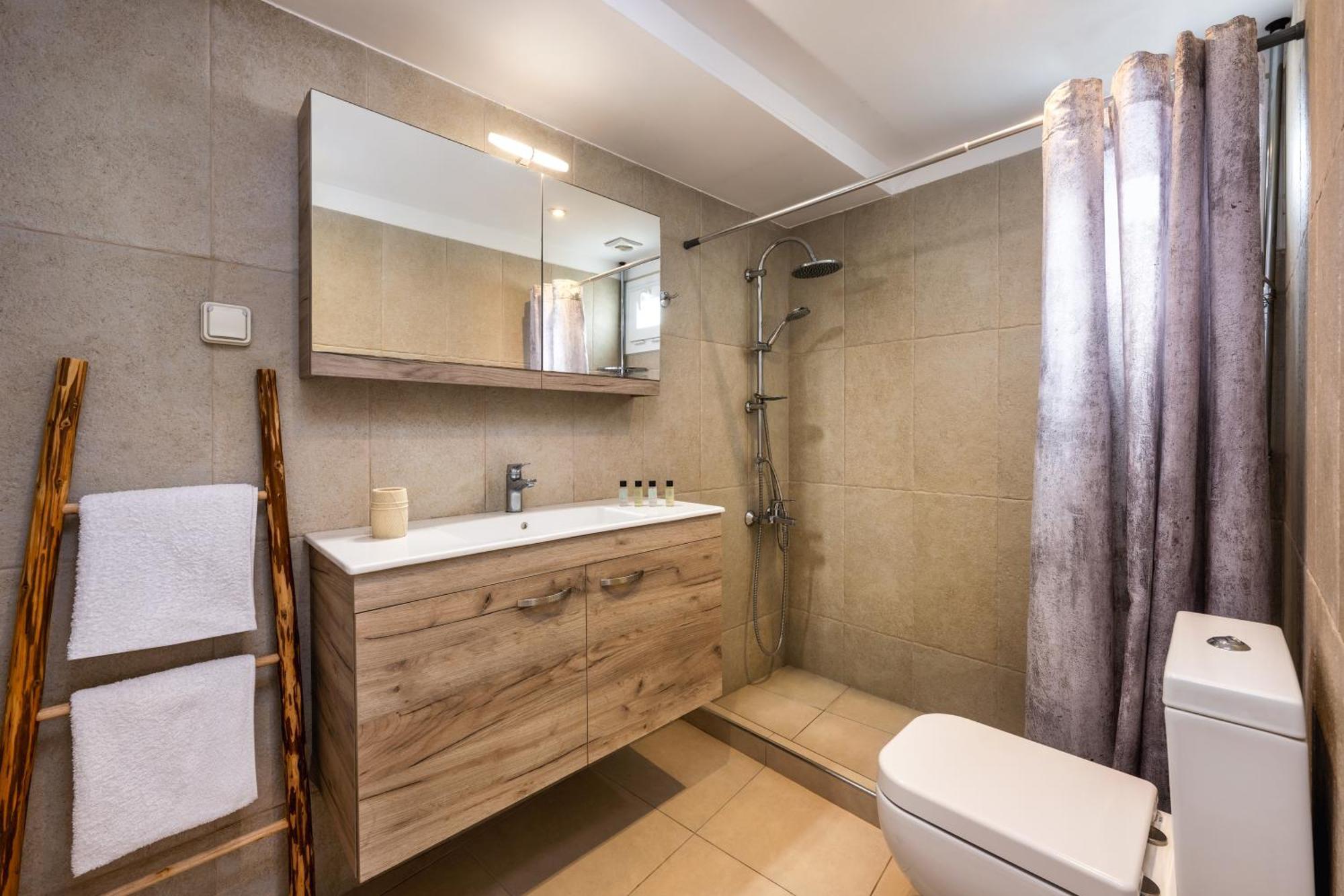 George Apartment Вотон Экстерьер фото